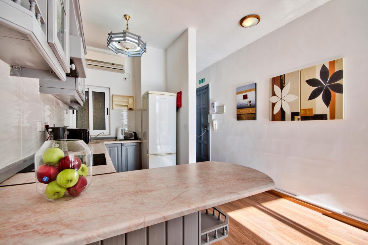 Bastions Seaview Apartments And Duplex Penthouse In Sliema By Shortletsmalta Zewnętrze zdjęcie