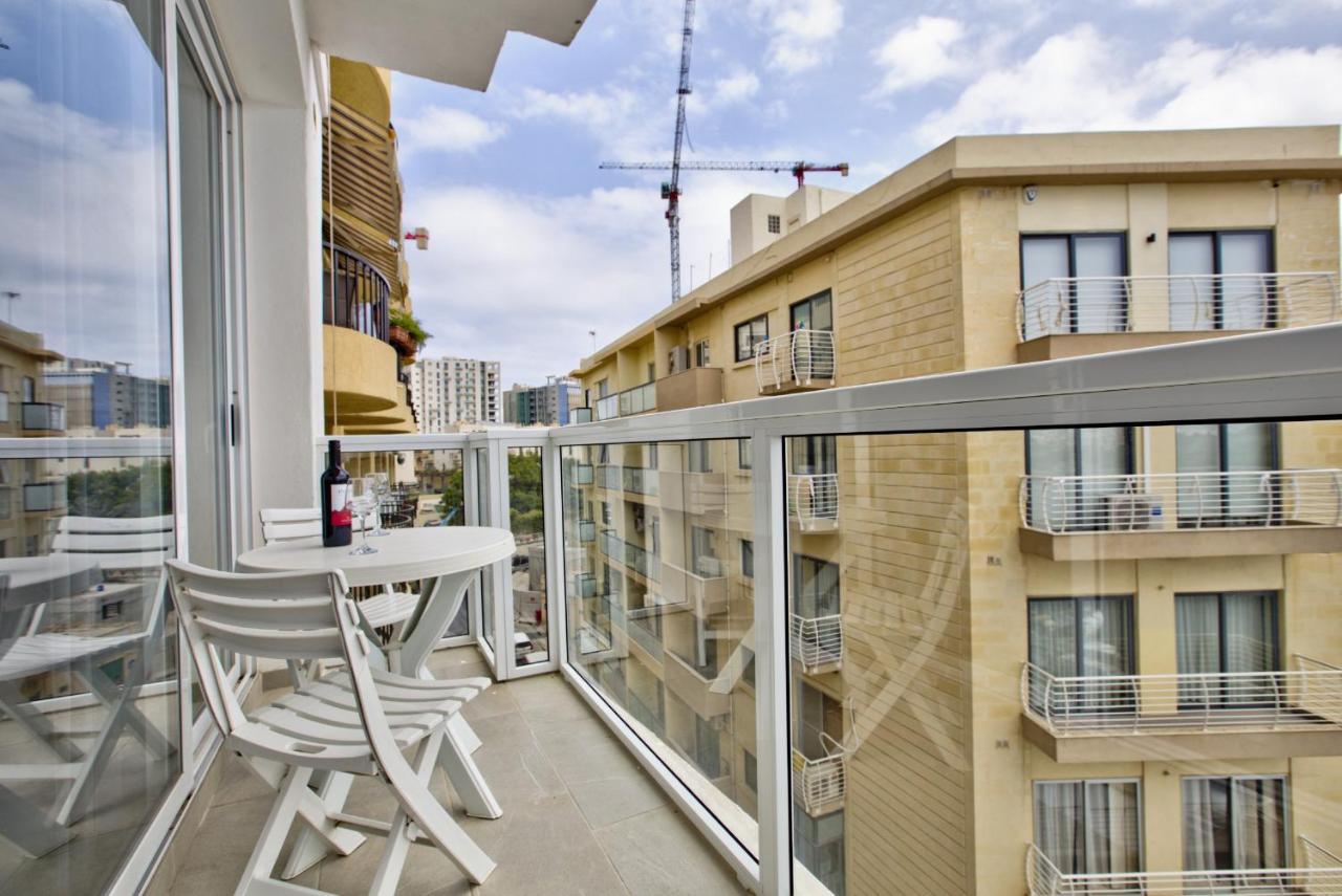 Bastions Seaview Apartments And Duplex Penthouse In Sliema By Shortletsmalta Zewnętrze zdjęcie