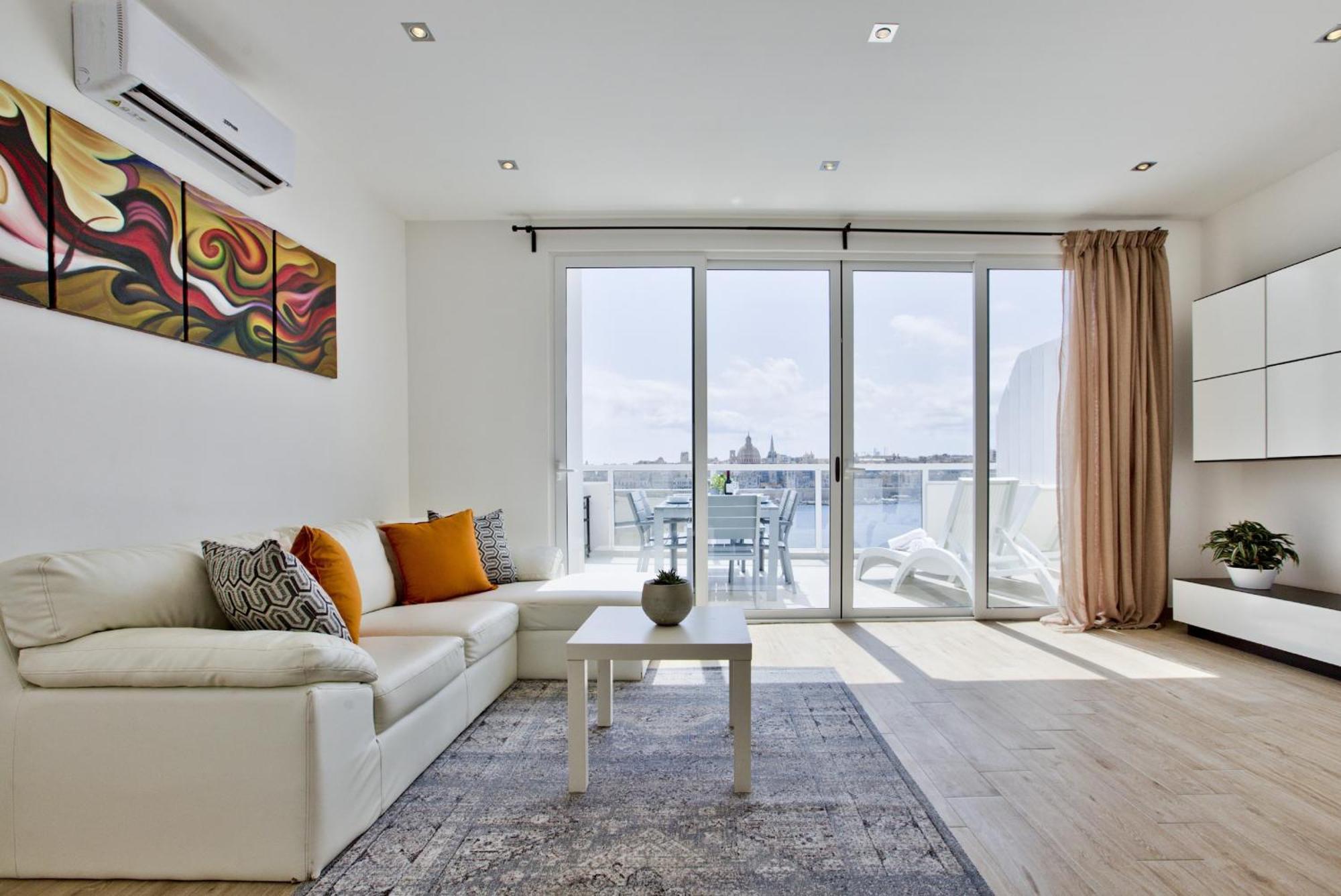 Bastions Seaview Apartments And Duplex Penthouse In Sliema By Shortletsmalta Zewnętrze zdjęcie