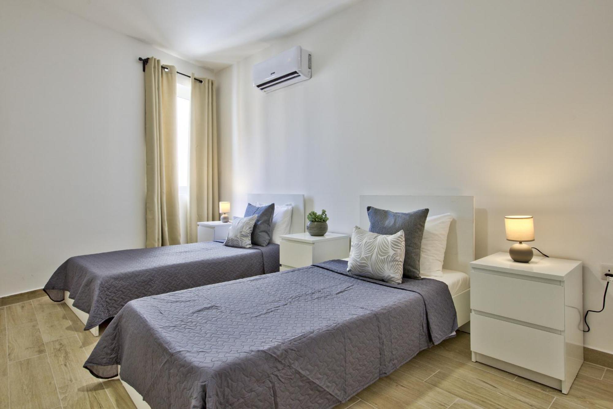 Bastions Seaview Apartments And Duplex Penthouse In Sliema By Shortletsmalta Zewnętrze zdjęcie