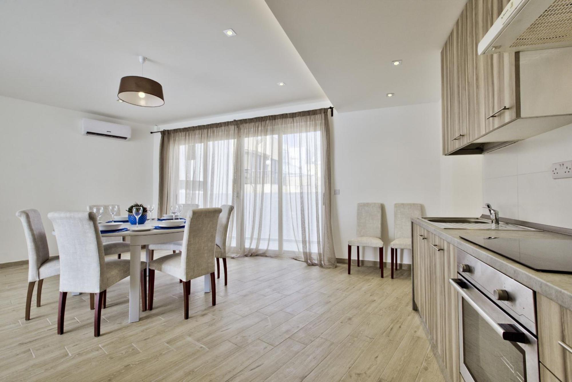 Bastions Seaview Apartments And Duplex Penthouse In Sliema By Shortletsmalta Zewnętrze zdjęcie