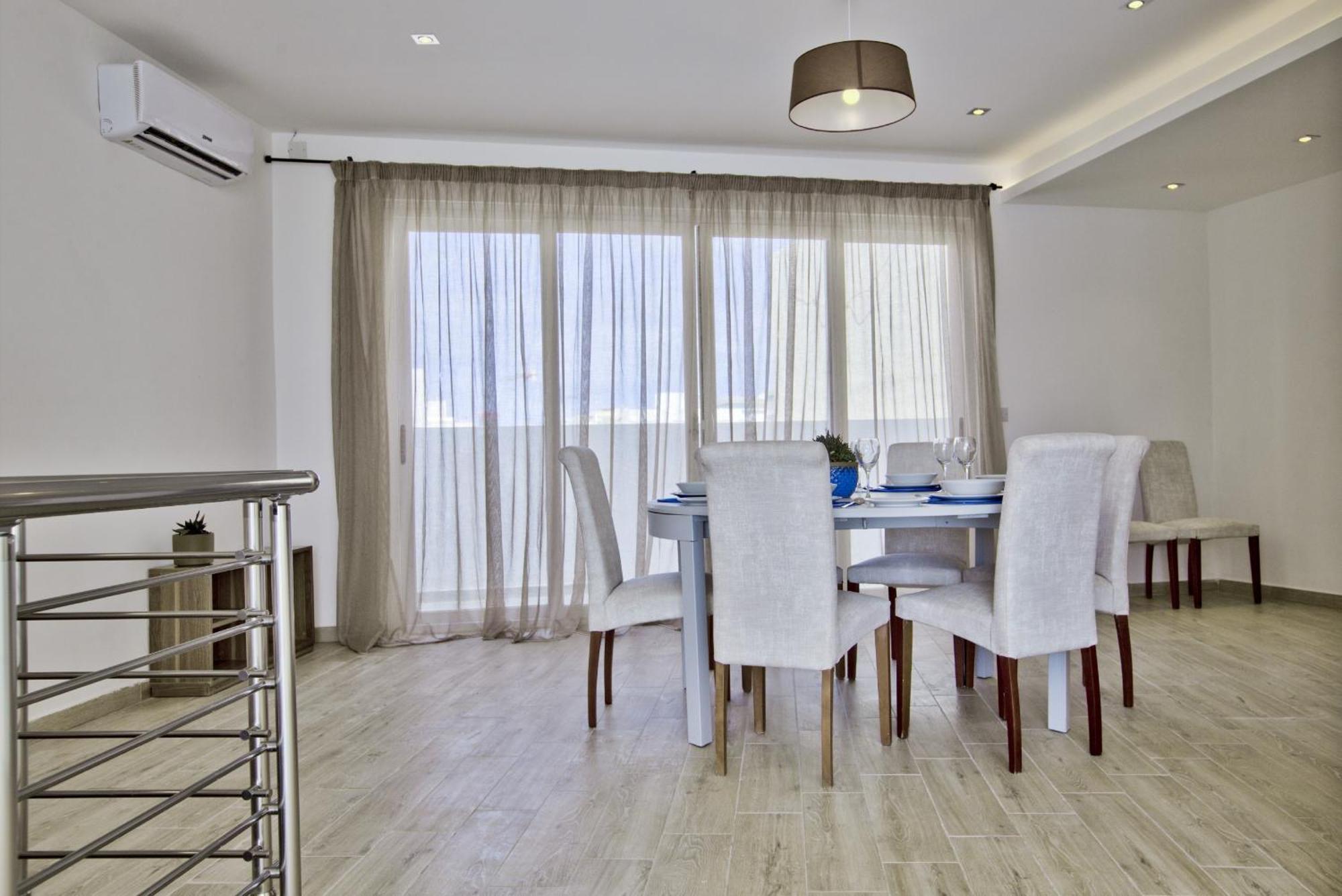 Bastions Seaview Apartments And Duplex Penthouse In Sliema By Shortletsmalta Zewnętrze zdjęcie