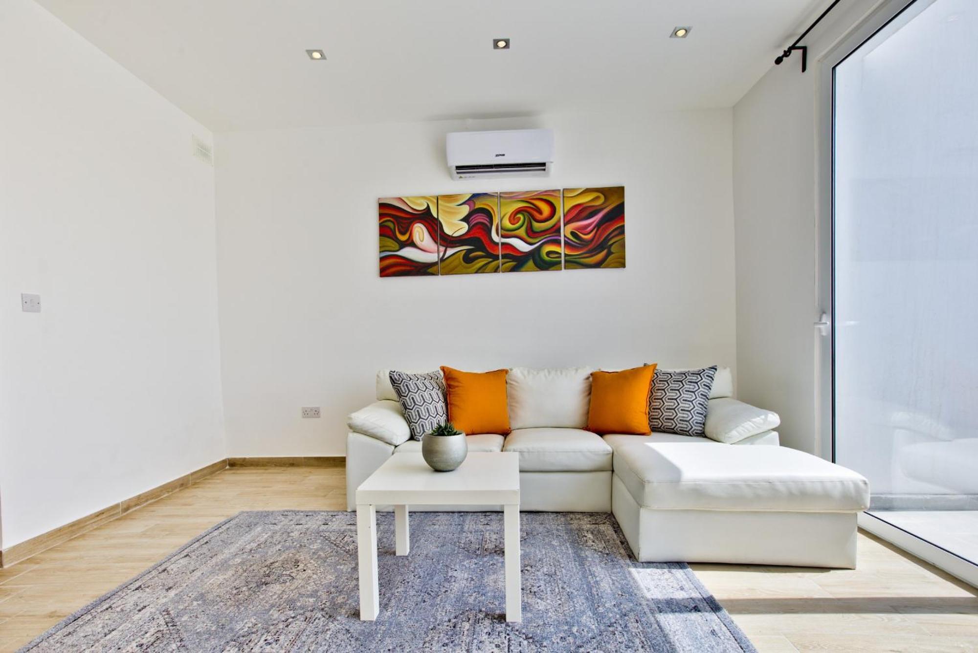 Bastions Seaview Apartments And Duplex Penthouse In Sliema By Shortletsmalta Zewnętrze zdjęcie