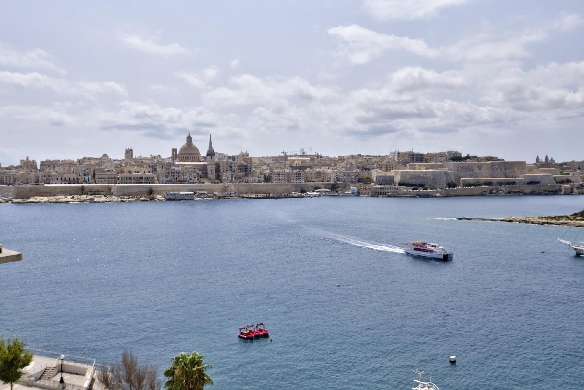 Bastions Seaview Apartments And Duplex Penthouse In Sliema By Shortletsmalta Zewnętrze zdjęcie